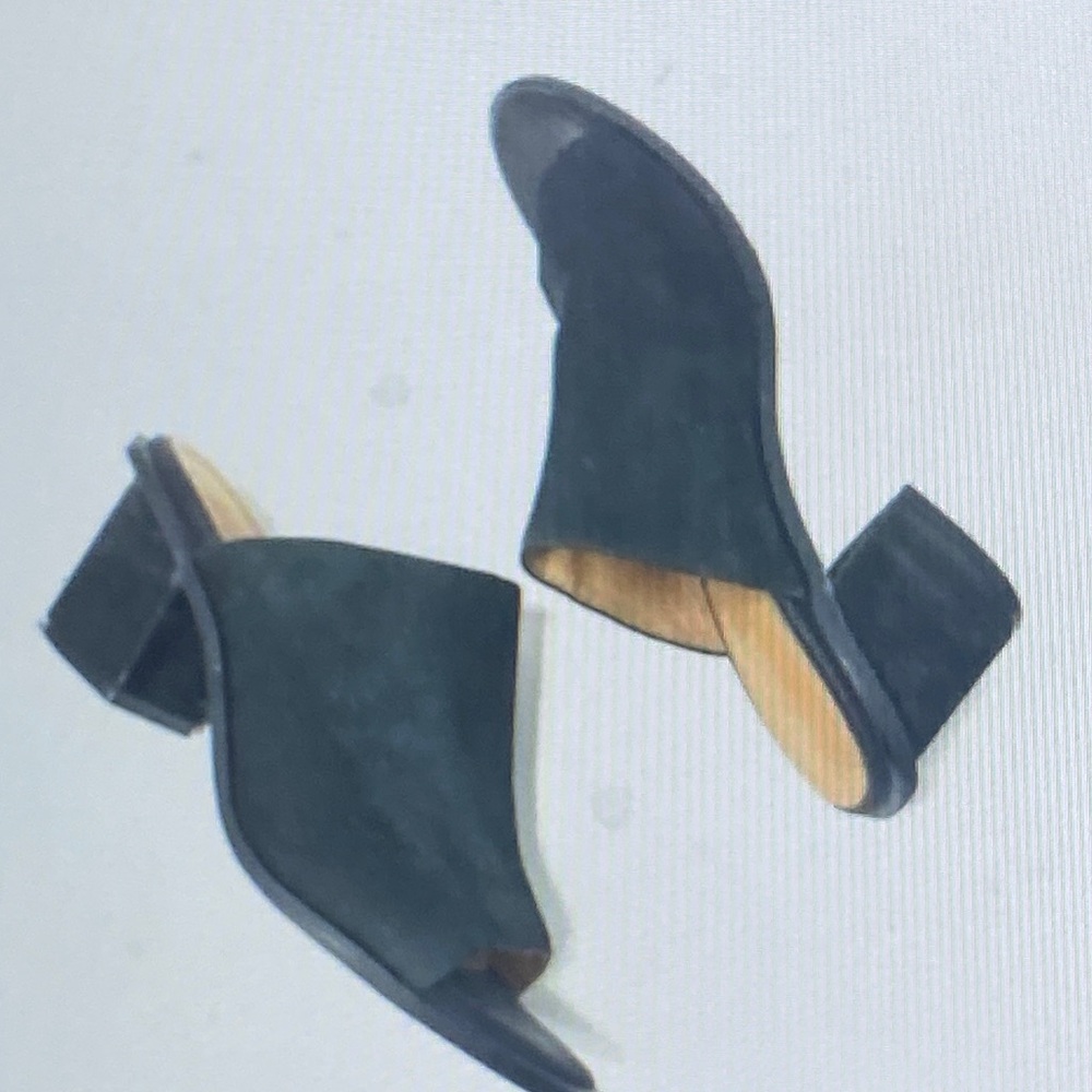 Alias Mae Revolve Black Slide size 39